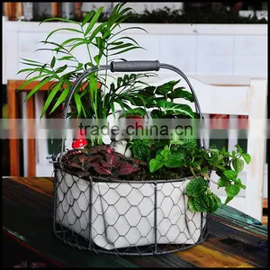 Round Metal Baskets With Hnadle and Cotton Liner thumbnail-2