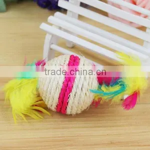 QQ Pet Factory Cat Toy Sisal Scratch With Colorful Feather Sisal Ball Cat Toy thumbnail-2