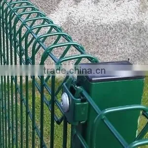 Used Metal Fencing Posts thumbnail-6