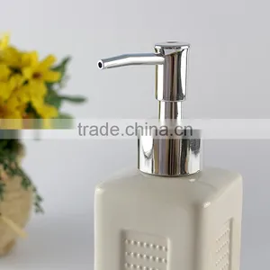 Custom Design 2 PCS Ceramic Bulk Bath Accessories Shampoo Bottle and Soap Dish thumbnail-6