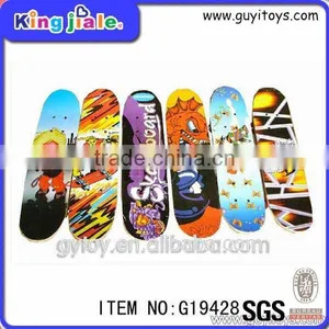 Wholesale New Style Sport Electric Skateboard thumbnail-1