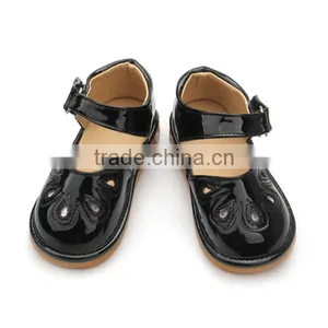 Wholesale Squeaky Shoes Happy Kids Shoes Soft Sole Baby Sandal thumbnail-1