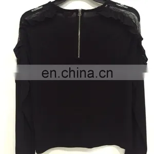 The Shoulder Lace Stitching Long-sleeved Blouse thumbnail-2