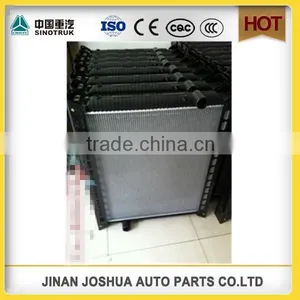 SINOTRUK HOWO High Quality Heavy Truck Parts Auto Radiator thumbnail-2