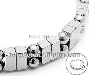 Magnetic Jewelry Ball thumbnail-1
