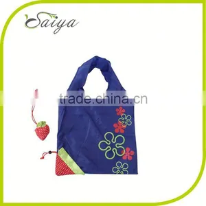 Strawberry Printed Polyester Folding Shopping Bags thumbnail-1