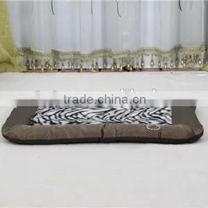 The Wild Dog Luxurious Thick Oxford Fabric Pet Bed thumbnail-1