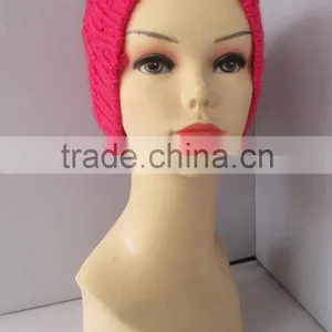 Wholesale Soft Material Knitted Acrylic Fuchsia Pom Pom Beanie thumbnail-5