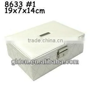 Cosmetic Box With Metal Lock thumbnail-1