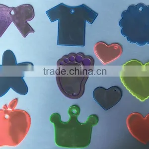 Exclusive New Design Promotional Reflective Keychain Crown Flower Heart REACH SGS Certificate thumbnail-1