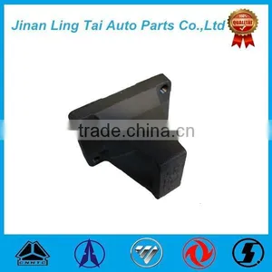 Cheap and High Quality Sinotruck Spare Parts Plate Spring Bracket thumbnail-4