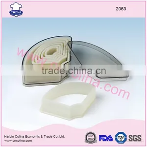 Plastic Biscuit Cutter Smooth Edge Fan Shape Nylon Cookie Cutter thumbnail-1