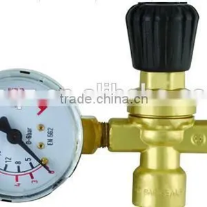 CO2 Regulators For Dispensing Beer thumbnail-1