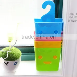 PP Multifunctional Smiling Face Plastic Storage Basket ,smile Shape Mini Hanging Basket Container thumbnail-6