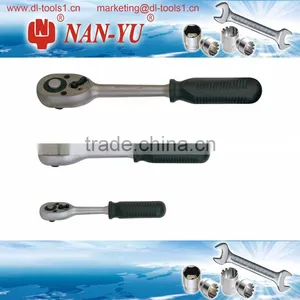 Quick Releave Ratchet Wrench thumbnail-1