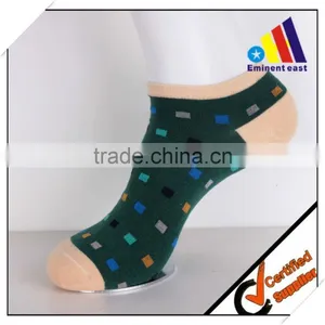 Custom Colorful Ankle Men Socks thumbnail-1