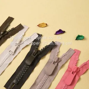 Plastic Zipper thumbnail-1