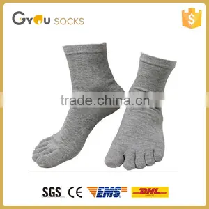 Comfortable Magnetic Toe Socks Five Finger Socks thumbnail-1