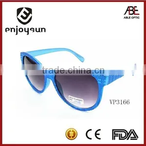 Colorful Fashion Cheapest China Made Branded Sunglasses With Grid Pattern thumbnail-3
