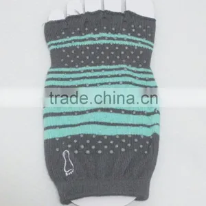 Nice Bamboo Open Toe Yoga Sock thumbnail-1