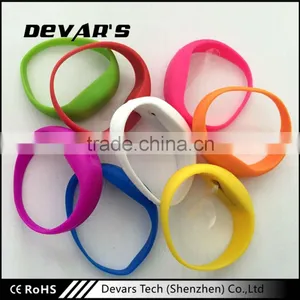 Professional Cheap ABS Reflective Wristband Safety Activity Wristband Alarms thumbnail-3