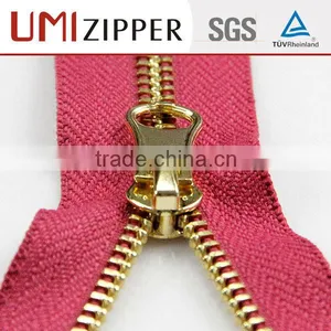 Dedicated Metal Zipper for Garment Made in Guangzhou China thumbnail-3