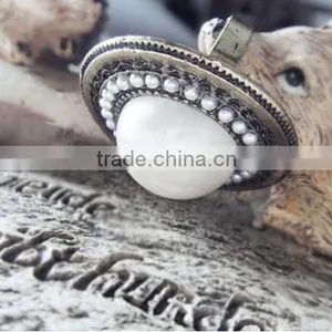Bohemia Style Round Big White Pearl Antique Bronze Plated Ring thumbnail-2