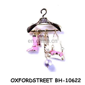 Women's Fashion Alloy&diamond in Style Clothes Rack Brooch thumbnail-1