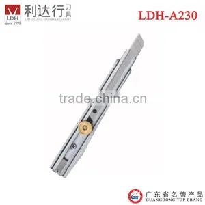 { LDH-B230 } 12.5mm Sk4 Material Printed Utility Knife thumbnail-1