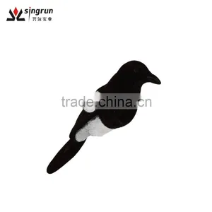 Flocked Plastic Fullbodied Magpie Hunting Decoys Bird Hunting Decoys for Hunting thumbnail-2