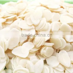 Good Quality Pickle Peeled Garlic in Brine thumbnail-3