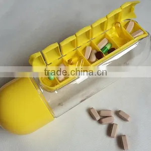 Plastic Sports Water Shaker With Pill Box One Week Pill Organizer Drinking Bottle thumbnail-2