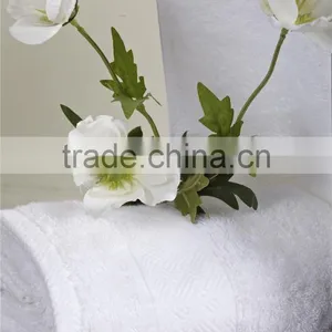 Customized Hotel Supplies White Jacquard Cotton Bath Towels Manufacture thumbnail-4
