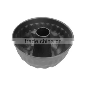 Carbon Steel Non-stick Fluted Tube Pan thumbnail-1