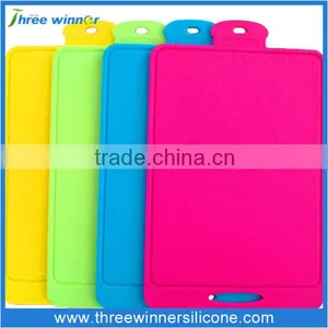 Skid Resistance Silicone Chopping Board for Cutting Food thumbnail-5