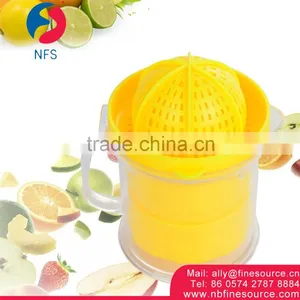 Press Juicer Manual Plastic Lemon Manual Citrus Fruit Portable Hand Juicer thumbnail-1
