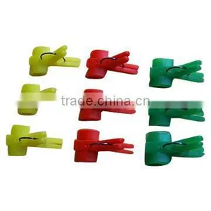 Plastic Pegs thumbnail-1