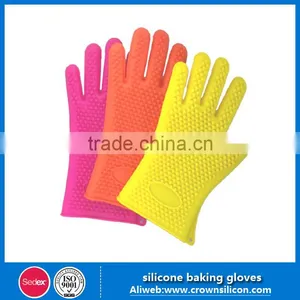 Waterproof Heat Resistant Kitchen Silicone Glove thumbnail-2