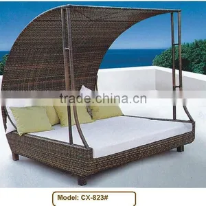Rattan Daybed With Canopy thumbnail-1
