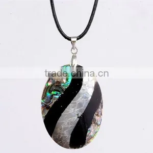 High End Handmade Stripe Sea Shell Pendant Necklace Carved Abalone Shell Necklace for Engagement Return Gift thumbnail-1