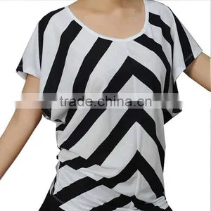 Fashion Black and White Striped T-shirt for Women Look Thinner thumbnail-1