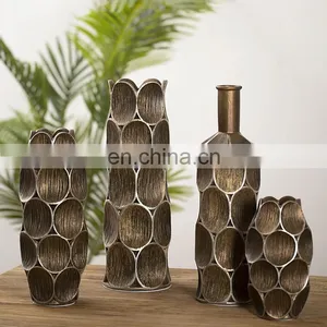 Support Customized Cheap Italian Style Interior Decoration Ornaments Modern Resin Dried Flower Vase thumbnail-2