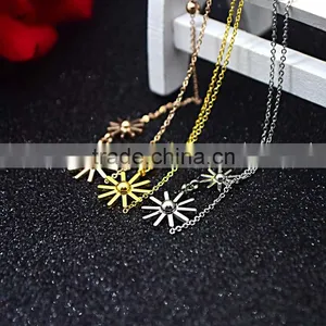 Gold Layered Chain Flowers Women Fashion Necklaces thumbnail-1