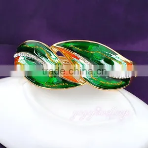 Leaf Shap Brass Gold Plated Indian Fashion Fake Gold Bangle thumbnail-3