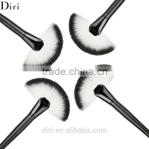 New 1pc Soft Makeup Large Fan Brush Blush Powder Foundation Make Up Tool thumbnail-5