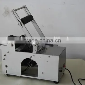 Semi Automatic Self Adhesive Round Bottle Labeling Machine thumbnail-2