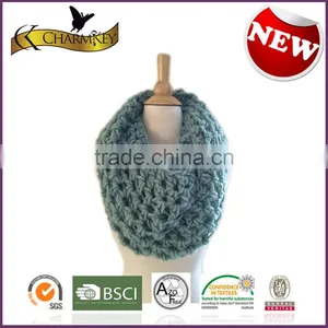 Charmkey Hot Sale Iceland Yarn Acrylic Roving Yarn Polyester Blended Yarn From China thumbnail-6