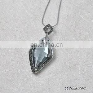 Crystal Drop Pendant Necklace thumbnail-3