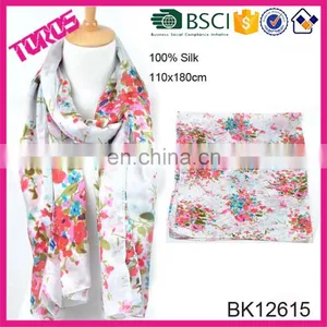 2014 Fashion Ladies Newest Wholesale Print Scarf Turkish Silk Scarf Shawl thumbnail-1
