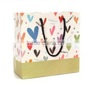 Colorful Heart Pattern Custom Gift Paper Bag for Candle thumbnail-3